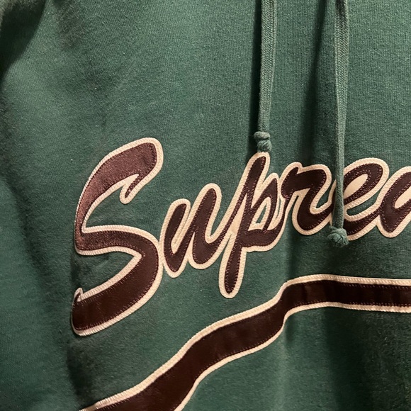 AUTHENTIC SUPREME HOODIE - Picture 3 of 4